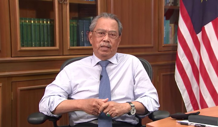 Covid-19: PM Muhyiddin Among First To Be Vaccinated, Here's What The Rest Of Us Will Get