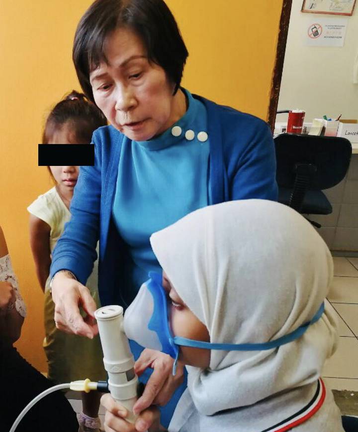 Old But Gold: The Retired Nurse Who’s Still Changing Lives At A Sentul Free Clinic